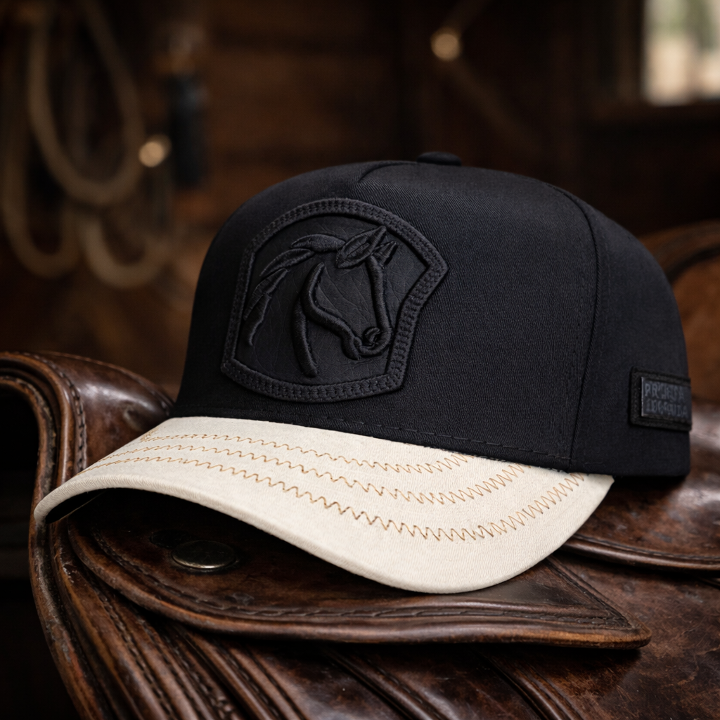 Gorra Caballo Visera Blanca